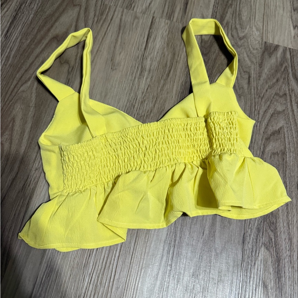 SHEIN Yellow Ruffled Crop Top - Picture 3 of 4